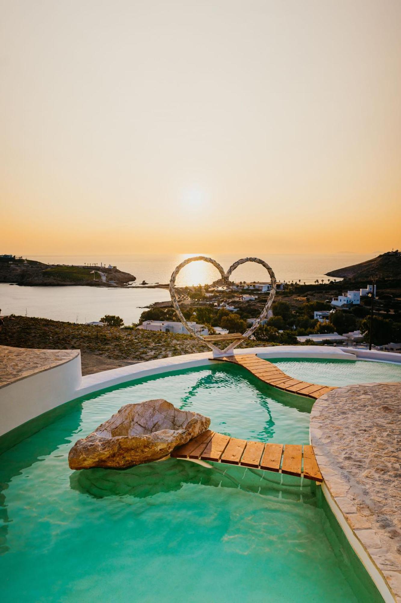 Agalia Luxury Suites Koumpara Ngoại thất bức ảnh
